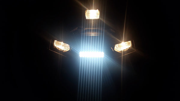 A 10-inch Black Oak LED D-Series light bar mounted on a Polaris 850 XP, a Polaris machine fitted with the kind of bar this article recommends.