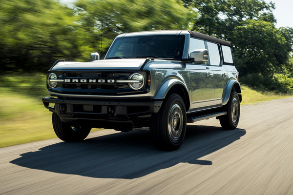 A 50-inch Black Oak LED light bar fitted to a Ford Bronco, a vehicle-specific Ford light bar kit.